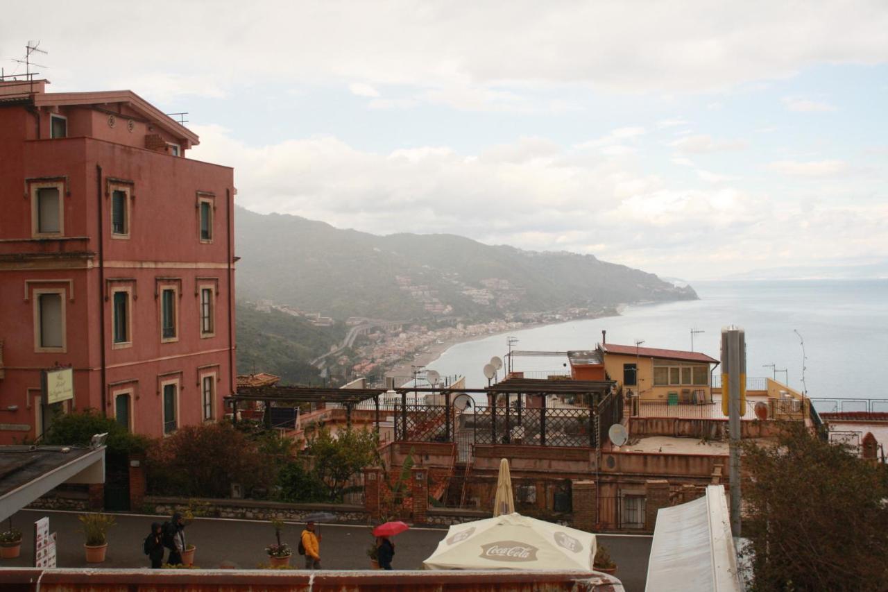 Nice Apartment In Taormina Kültér fotó